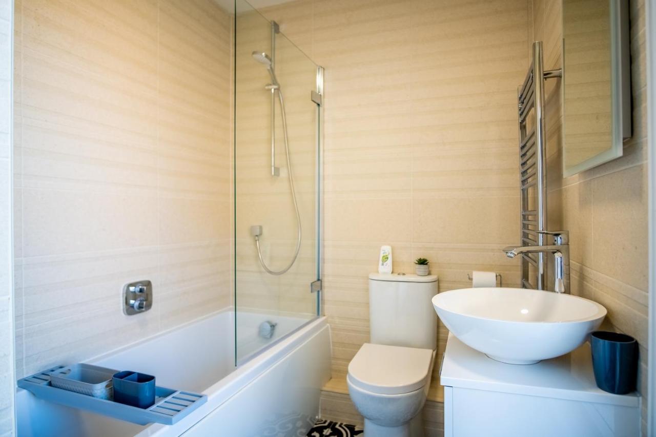 노리치 Luxury 3 Bed Penthouse With Off Street Parking 아파트 외부 사진